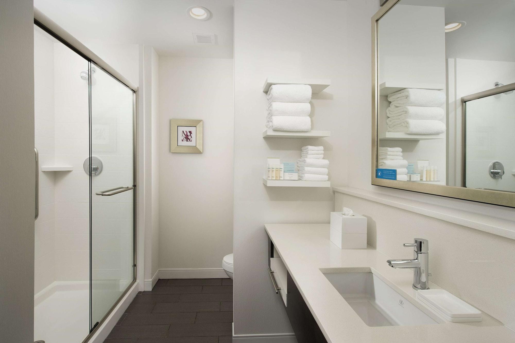 Hampton Inn Louisville East Hurstbourne Exteriér fotografie