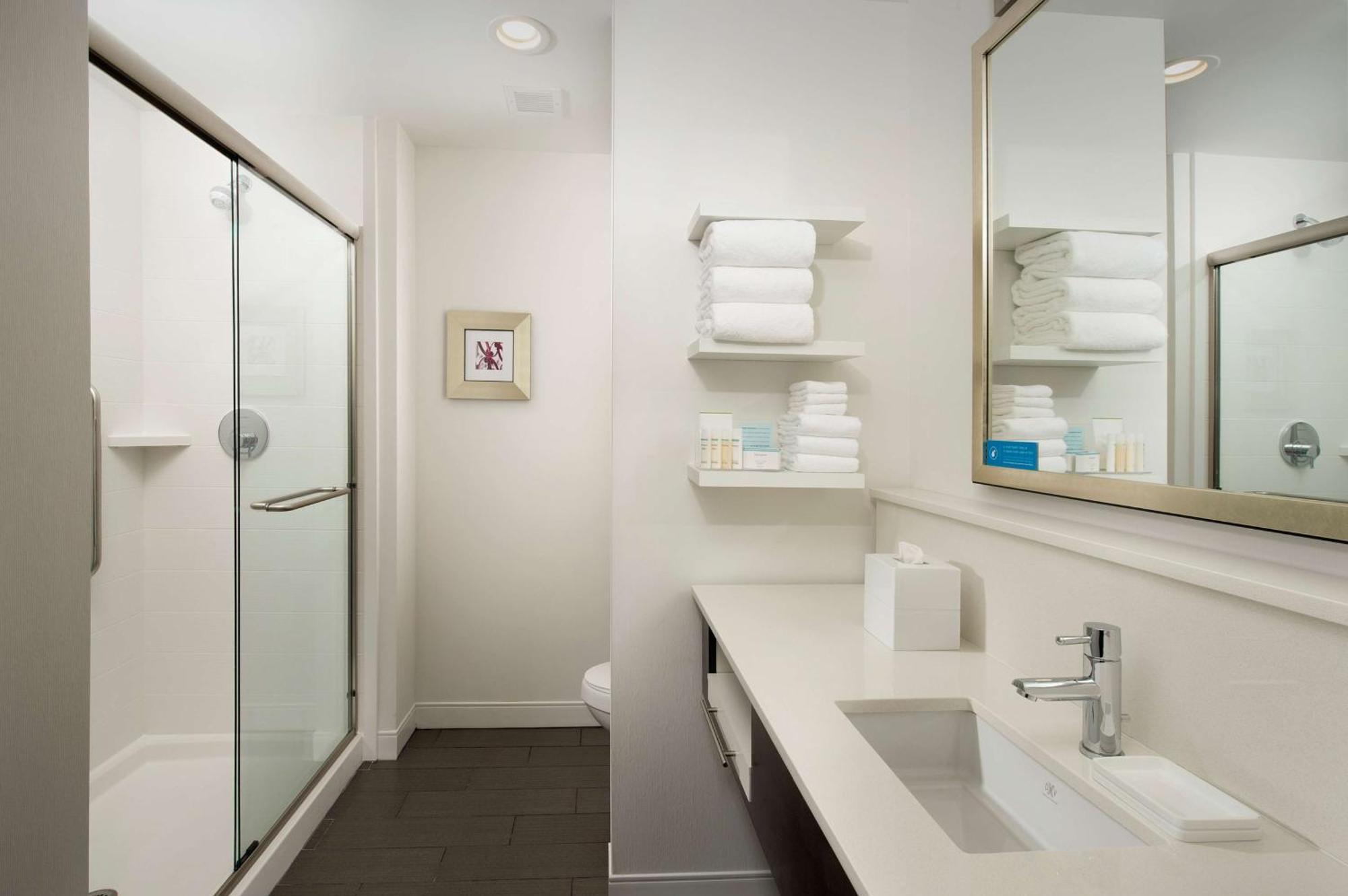 Hampton Inn Louisville East Hurstbourne Exteriér fotografie
