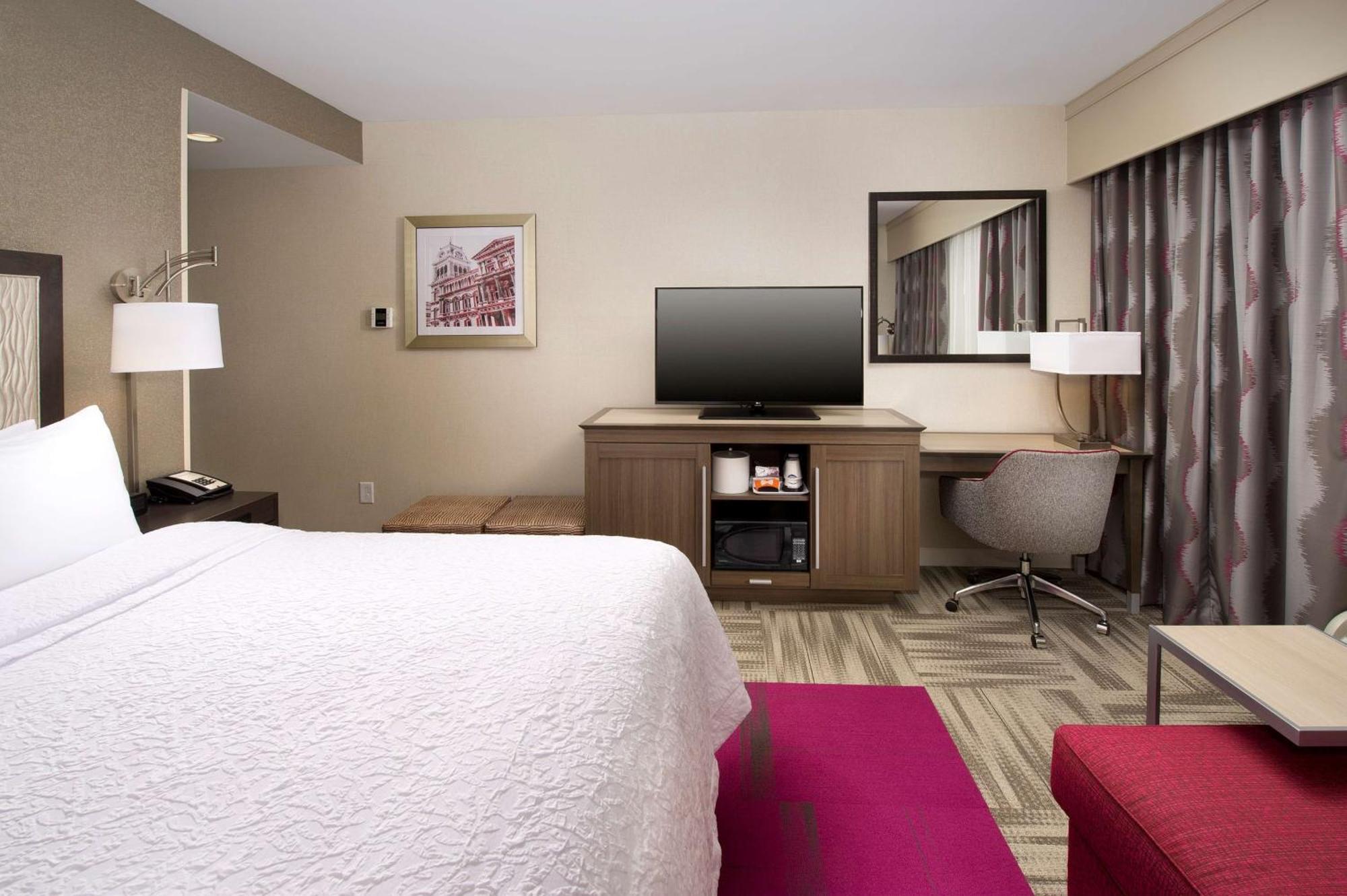 Hampton Inn Louisville East Hurstbourne Exteriér fotografie