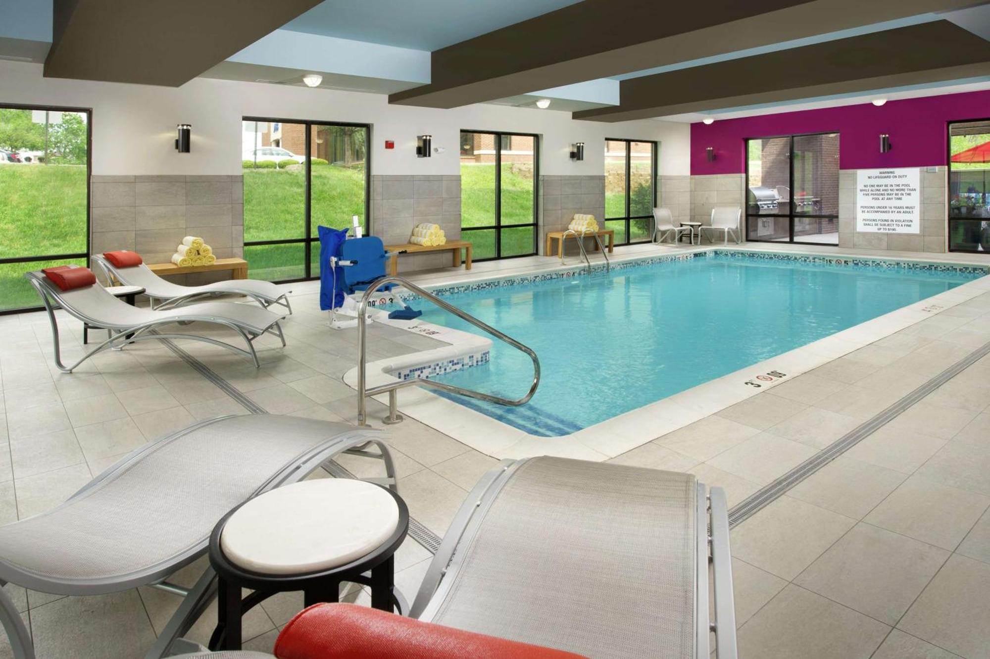 Hampton Inn Louisville East Hurstbourne Exteriér fotografie
